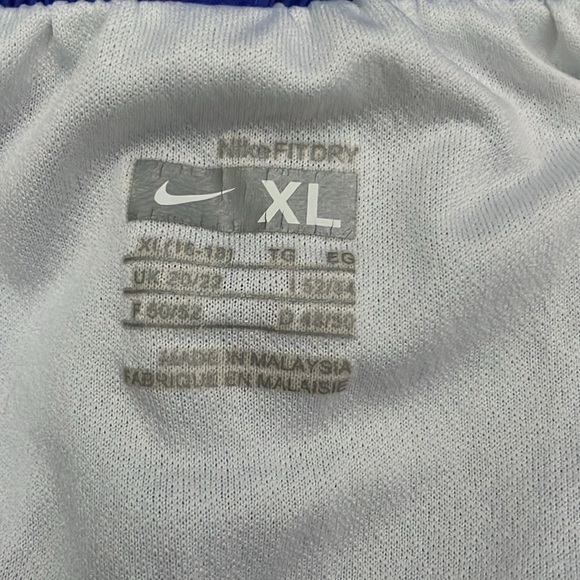 Nike Dri Fit Running Shorts XL - Picture 3 of 3